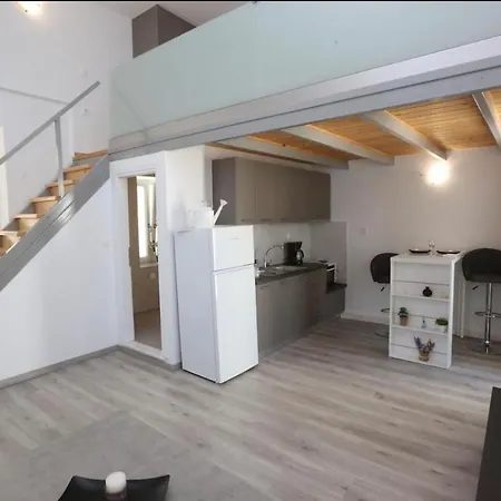 Διαμέρισμα Loft Ερμούπολη